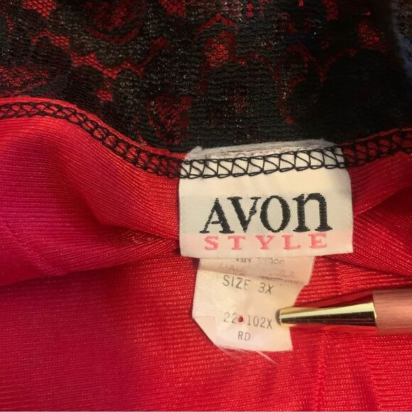 Satin Red and Black Lace Trim Camisole Sz 3X Sexy Pop of Red Y2K - Picture 8 of 8